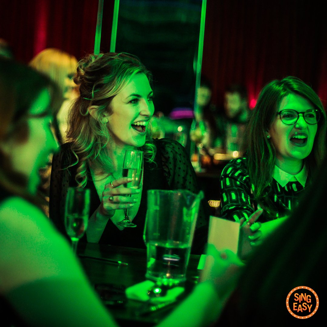 That feeling when YOUR REQUEST gets shouted out!!! Always be sure to add your name to your request so we can give you a special shoutout! 📝

#singeasywestend #singingwaiters #placesinlondon #visitlondon #cocktailbar #londonbar #musicaltheatre #nightclublife #livemusicvenue