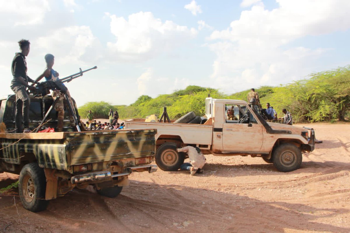 SONNALIVE's tweet photo. PHOTOS: Local Armed People (LAP) conducted drill in recent liberated Berhano area which is about 40 KM away from #Beledwayne town of Hiran region. LAP's leadership said forces committed to eradicate #AlShabab Khawarij from the province until "the last one of us left standing". https://t.co/QDL3Cx5Fj5