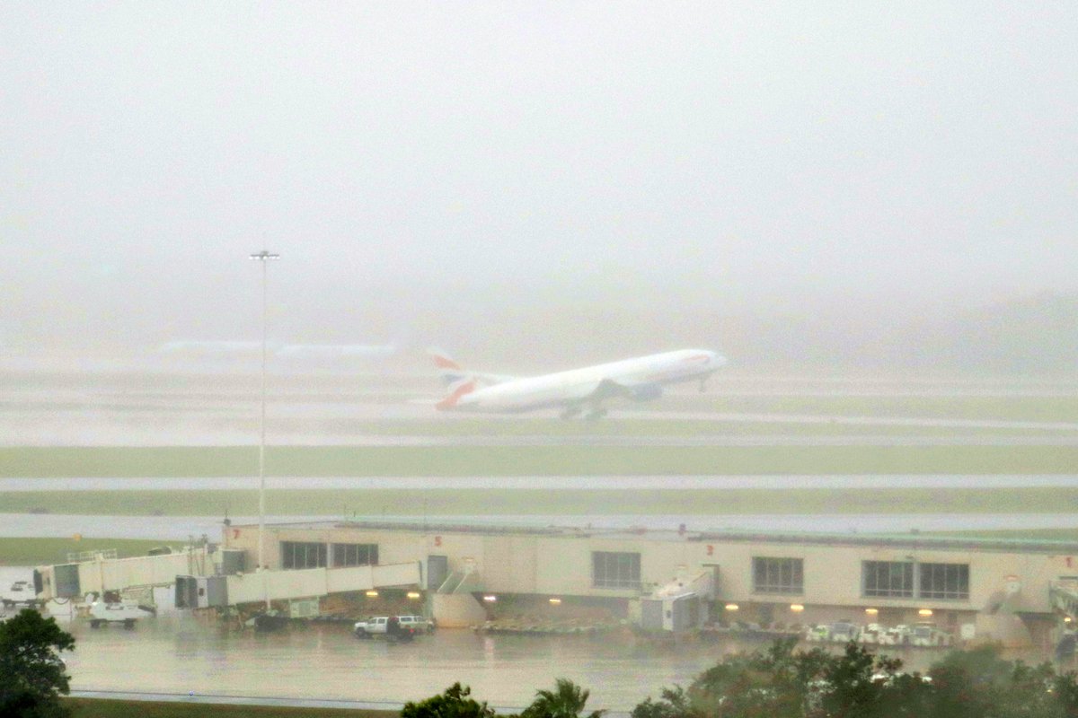 Orlando International Airport tweet media