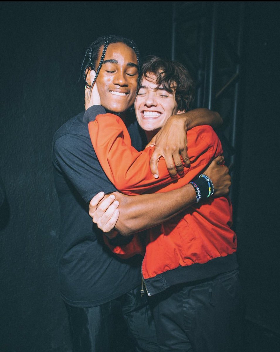 NoahUrrea's tweet image. can’t wait to perform with this lovely man  @Lammarro