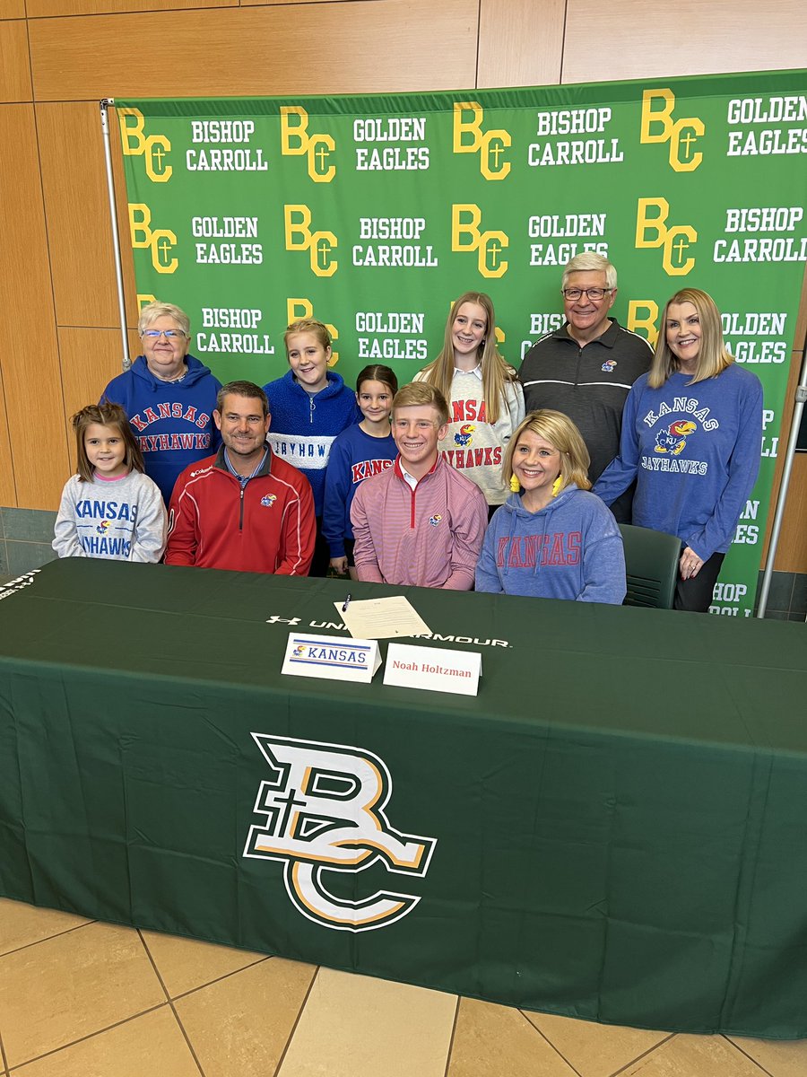 BCCHS_AD's tweet photo. Congrats to our signees!
Keira Ronsick - Golf at Newman University. 
Noah Holtzman - Golf at the University of Kansas. @BCCHS_Eagles #EaglesICT @VypeKS @CatchItKansas @KSNSports3 @KAKEsports @NewmanJetsWGOLF @KUMensGolf https://t.co/eQUpHZKSJV