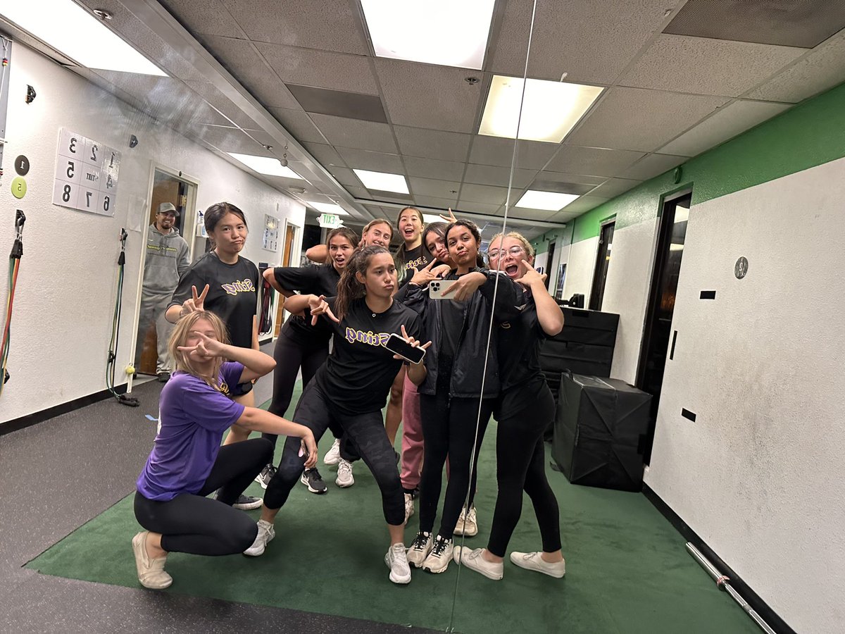 Staying strong and getting our workout in before this weekends <a href="/triplecrownspts/">Triple Crown Sports</a> <a href="/athleticmercado/">AthleticsMercado</a> players classic!
