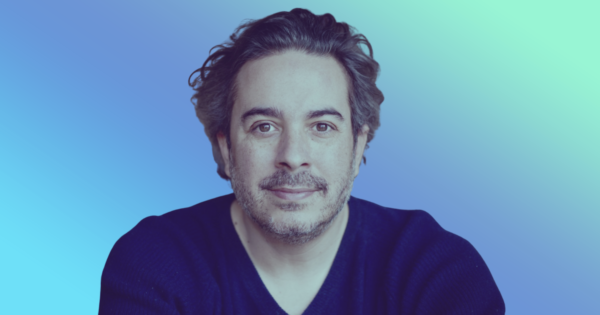 You'll often hear of creative advertisers discovering their interest via pop culture, whether it stems from an iconic billboard or a music star's distinct creative direction. Freelance creative director Javier Osorio is no different in that respect, but… dlvr.it/ScWHhN