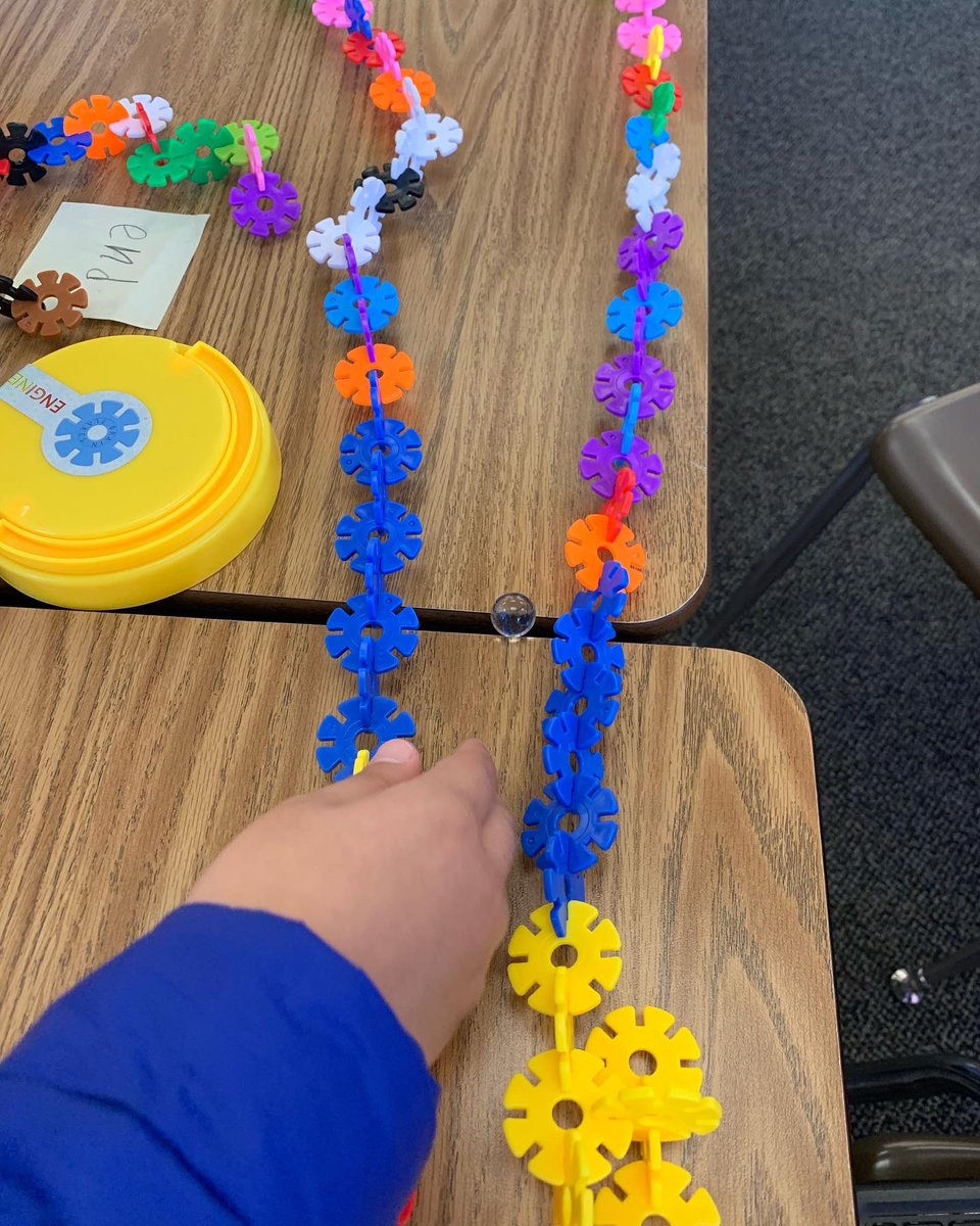 julienmustangs's tweet photo. Our 3rd grade scholars designed mazes today as part of their STEAM project time! #julienmustangs #engineeringanddesignprocess #learningisfun 💙 https://t.co/HnxWK7Ffn4