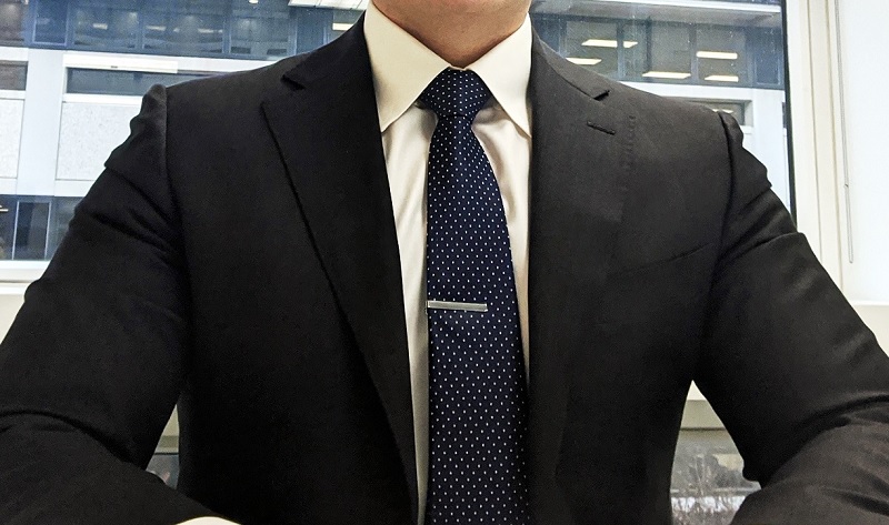 When should I wear a Tie? – 10 times you should

ow.ly/ocKX50LwGkP

"Should" is a little strong. But y'know, it's the internet. Nuance doesn't usually fly.