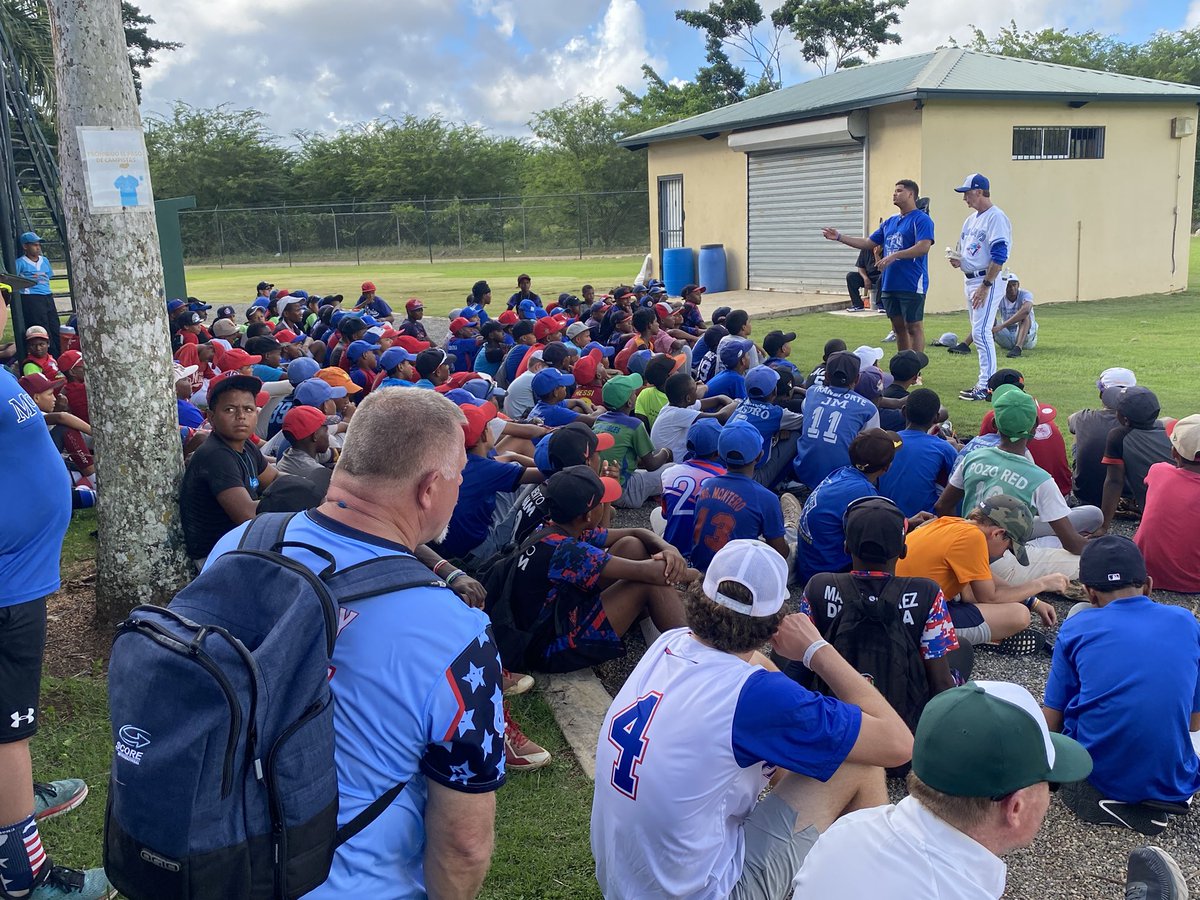SCOREINTL1's tweet photo. What an amazing week of baseball and Jesus in the Dominican! Our trip participants have fed families, visited orphans, led baseball clinics for several hundred kids, and been challenged through teaching &amp; preaching.  Praise the Lord for lives that were changed  #explorewithscore https://t.co/JYoZwQpsv8