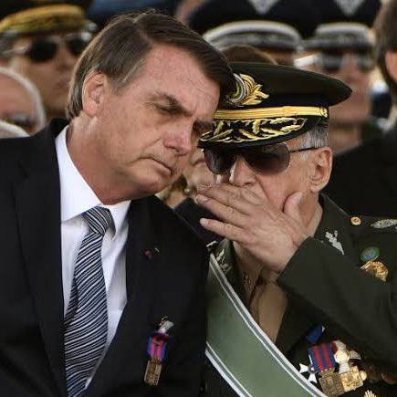 choqueii_'s tweet photo. 🚨URGENTE: Ministério da Defesa de Jair Bolsonaro divulga relatório das urnas. 

Não comprovam nenhuma fraude, mas dizem que não é possível afirmar que o sistema está isento de um código que possa alterar o funcionamento. Traduzindo: Lula ganhou e toma posse no dia 1º de janeiro. https://t.co/pZ3SryAETt
