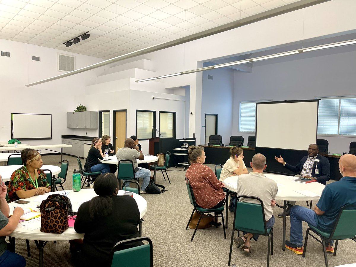 Superintendent <a href="/herbertoneiljr/">Herbert O'Neil, Jr.</a> is meeting with the Bobcat Teacher Advisory Committee. He is sitting down and talking to teachers about their opportunities, concerns, and how we can go to #HigherHeights as a district!
