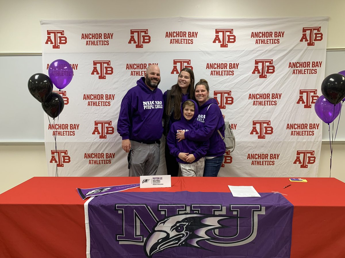 MichaelLeeWcs's tweet photo. It’s official! Fly Eagles fly!!!! @NiagaraVB @coachcef @ABPayLee1 https://t.co/YPca6P9fin