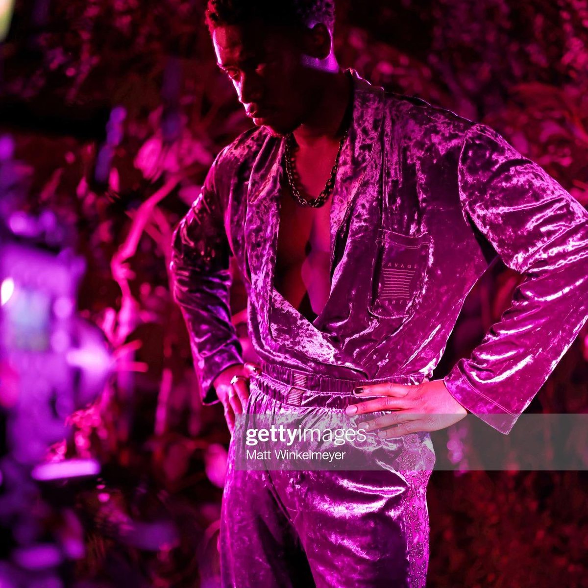 DiUpdated's tweet photo. #DamsonIdris BTS for @SavageXFenty 🔥 https://t.co/VR1MfxBe22