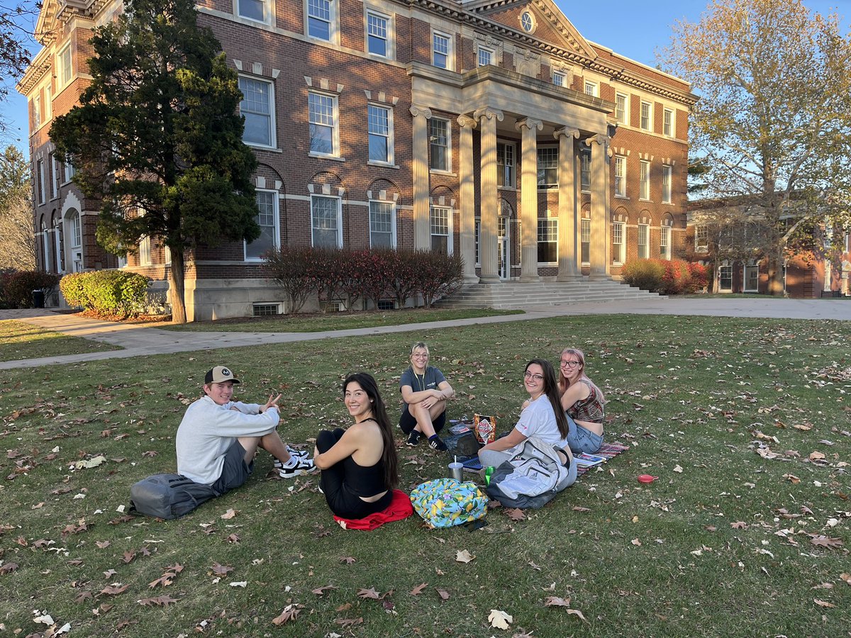 MonmouthCollege's tweet photo. The Wallace Hall lawn on 70° November days makes for a great study spot, don’t you think? ☀️ 🍂 #ItsGreatToBeAScot #FallCampus https://t.co/Tfn7FAhUmT