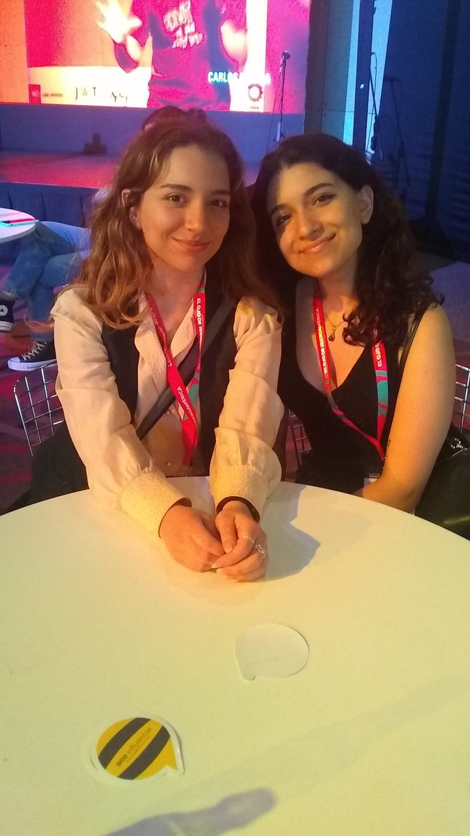 Chicas de UADE publicidad en <a href="/elojofestival/">El Ojo de Iberoamérica</a> <a href="/UADEoficial/">UADE</a>