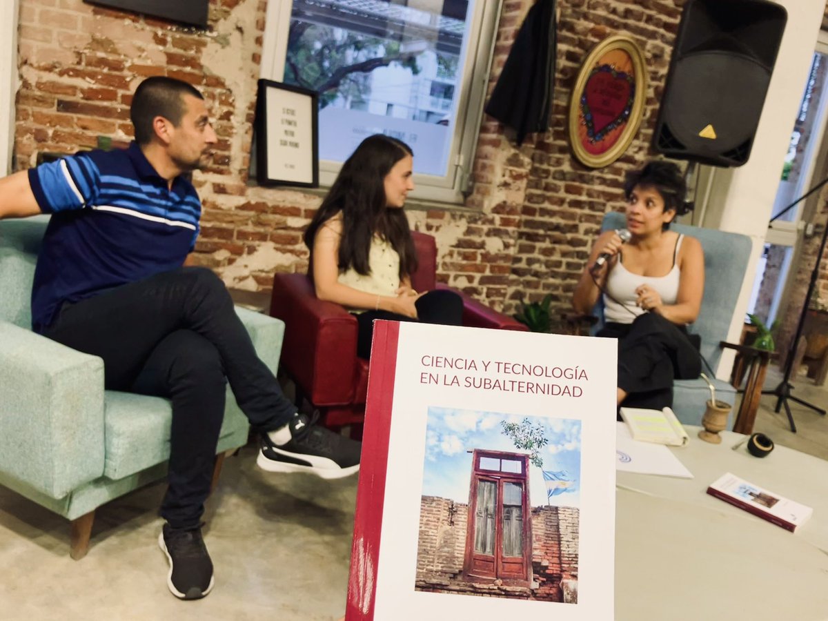 LaGuilleBenitez's tweet photo. #Ahora

🗣Presentación del libro “Ciencia y Tecnología en la subalternidad” de la Dra. Erica Carrizo, en el #CaféElMolino

✔️ Conversamos sobre el rol de la Ciencia y Tecnología en el camino para el desarrollo con inclusión social

#GrupoCeibo #MeGustaSantaFe #Octógono https://t.co/2xcW9qDFTD