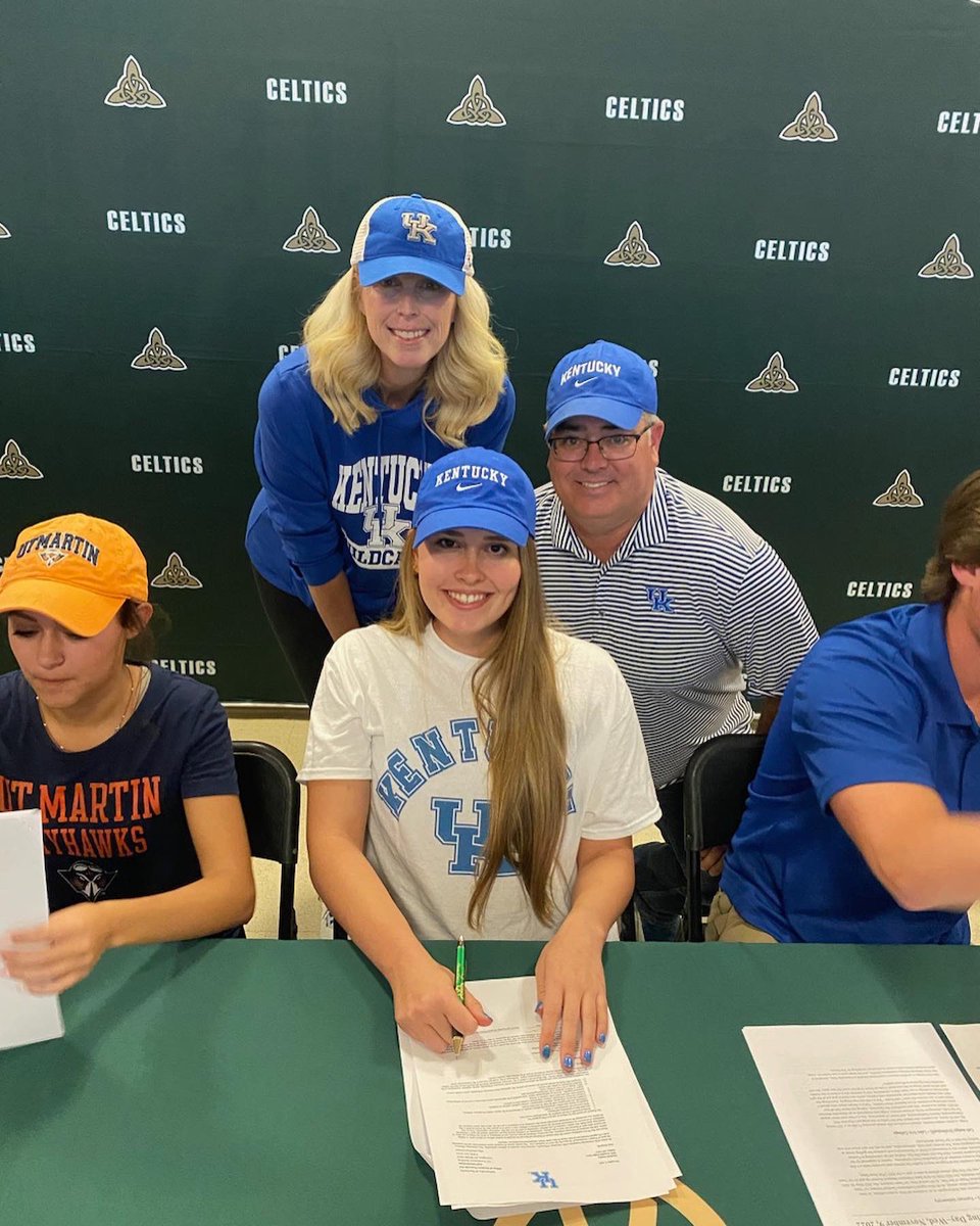 JeromeSwimming's tweet photo. Congrats to Senior Libby Grether on signing her NLI with the University of Kentucky!  @UKSwimDive @jeromeceltics https://t.co/AD0wyRoirn