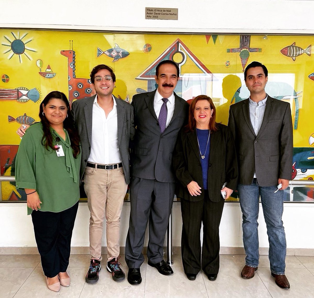 Muchas gracias <a href="/DrManueldelaO/">Dr. Manuel de la O</a> por recibirnos en su oficina del Hospital Universitario. En el <a href="/DIFMonterrey/">DIF Monterrey</a> estamos buscando lo mejor para la niñez regiomontana.