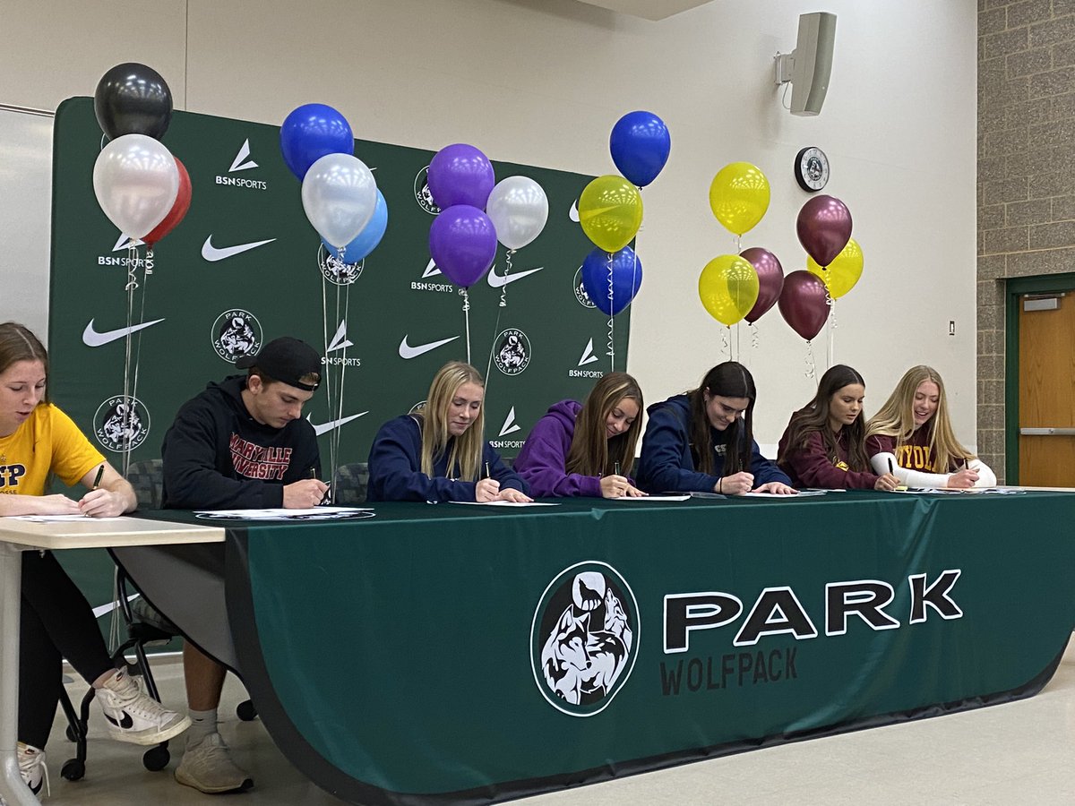 Congratulations to all of our NLI signees!  Special congratulations to our BB girls <a href="/SydneeNelson2/">Sydnee Nelson</a> <a href="/EmmaAmbroz/">Emma Ambroz</a> <a href="/BryleighDana/">Bryleigh Dana</a> 💚💚💚