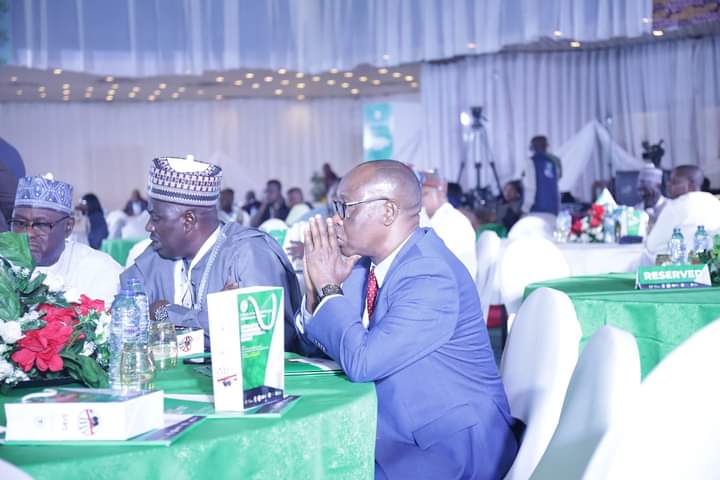 Today, I participated at the Legislative Transparency & Accountability Summit at the Transcorp Hilton Abuja. The Summit which was organised by the @HouseNGR Anti-Corruption Committee with the theme 'Enhancing Transparency & Accountability in the Oil & Gas Sector.'