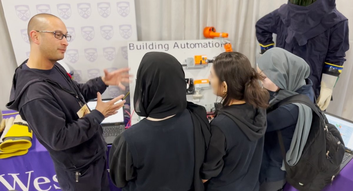 westernuFM's tweet photo. Today, tradespeople from FM are sharing their expertise with students at the Skilled Trades Career Fair. The event continues at the Western Fair Agriplex until 3pm today, followed by an open house tonight. It's also open 10am-3pm tomorrow. @ontatwork #skilledtrades #LevelUp2022 https://t.co/fTpMEov9LD