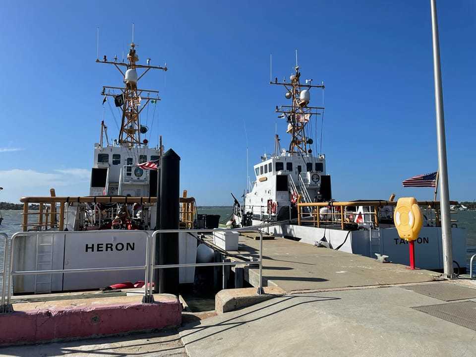 USCGSoutheast's tweet photo. #CheckItOut @USCG D7 crews make heavy weather preparations across #FL, #GA &amp; #SC in advance of #TropicalStormNicole’s forecast impact, Wed.

Anyone in distress should use 911 or VHF Ch.16 to request help. SM should not be used to report distress.

More: https://t.co/3xCByvzNSP https://t.co/5aE4w4MjPL
