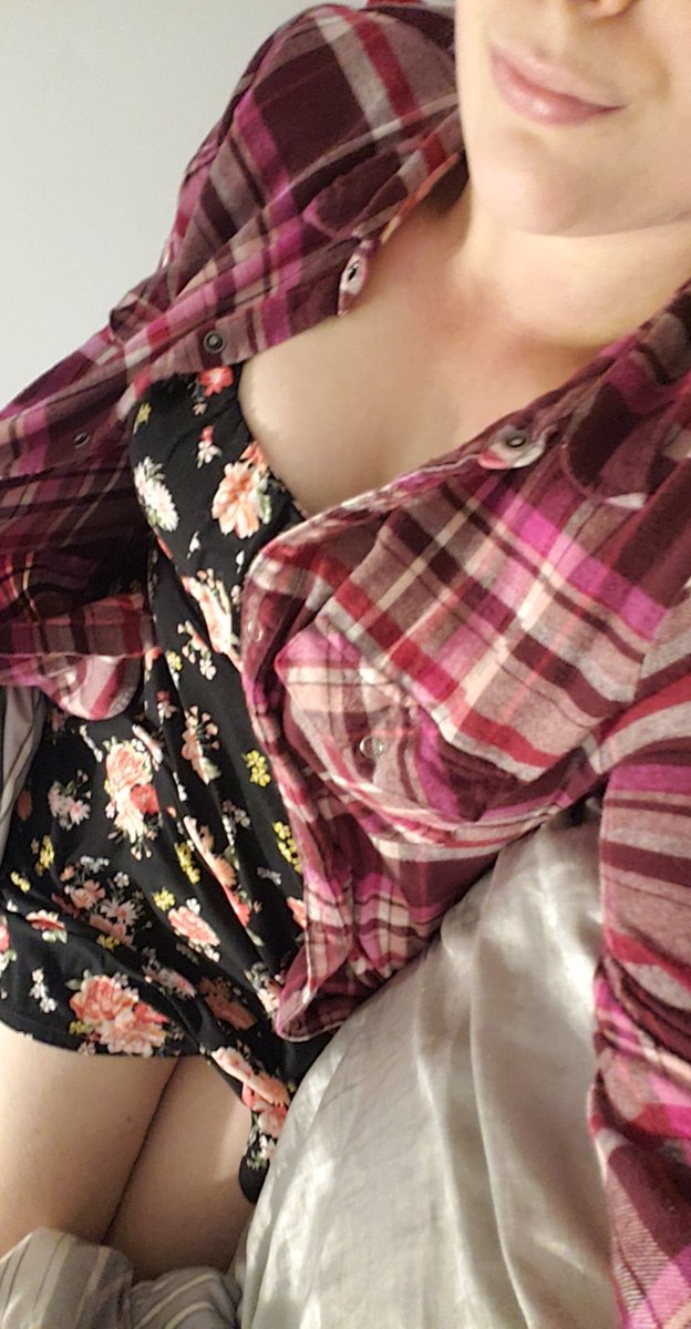 FoxyBaby144's tweet photo. Looking to have some fun?
#of #onlyfansgirl #onlyfans #titydrop #playful #kinky #fun #sexy #sex #FOLLW #leaked #SubmissiveAndBreedable #dominantfemale #dominant https://t.co/mzYO7MYmN4