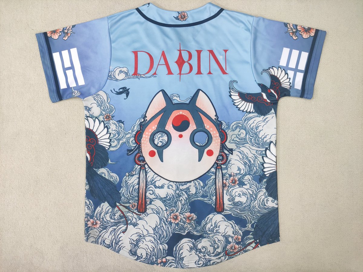 i guess while we're talking about red rocks i can show u a jersey that'll be there