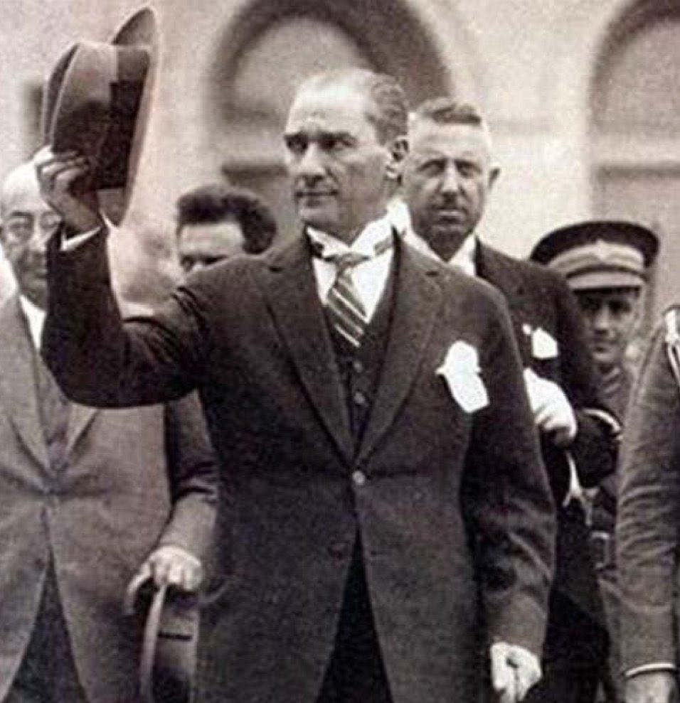 Sonsuz saygı, özlem, minnet ve sevgiyle…