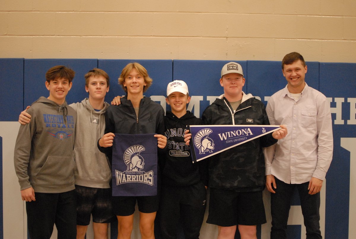 MaasJodi's tweet photo. NLI Signing Day. @Luke_maas @wm_royals https://t.co/Zsa841wd9O