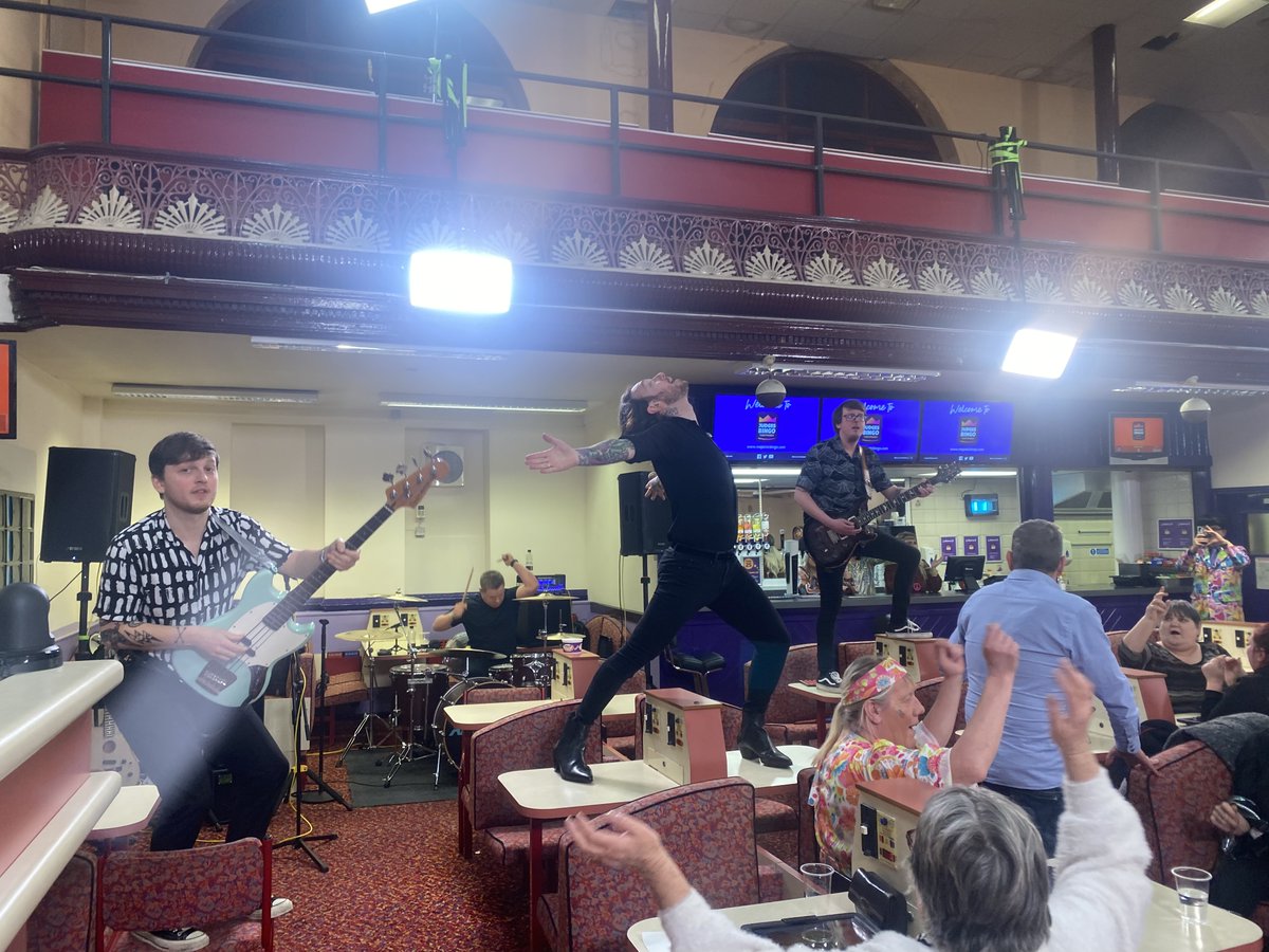 JudgesBingo's tweet photo. 8th and final episode of #BBCFullHouse coming up on Friday
It has everything - Bingo, Party, Justin's Penis Finger's and even the Honey Monster! 
Can't wait until Friday? Watch the episode now on BBC iPlayer https://t.co/7WYbTU15Gh...
Lets get #JustinsPenisFingers trending!! https://t.co/V9HqwDlncb