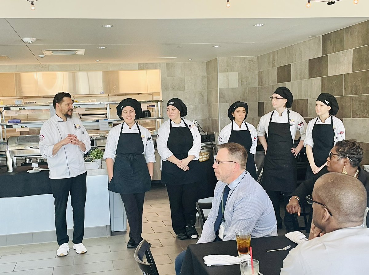 megangist's tweet photo. Thank you to @CulinaryGbcca for the delicious lunch for our secondary principals! We are so grateful for our campus principals and the work they do supporting students and staff each day! #ItStartsHere https://t.co/C9RNV6M2vf