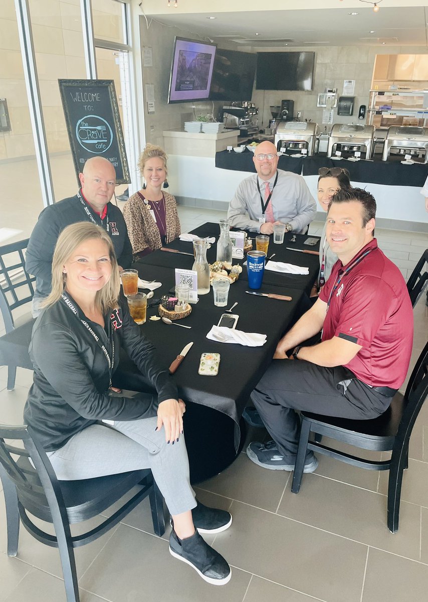 megangist's tweet photo. Thank you to @CulinaryGbcca for the delicious lunch for our secondary principals! We are so grateful for our campus principals and the work they do supporting students and staff each day! #ItStartsHere https://t.co/C9RNV6M2vf