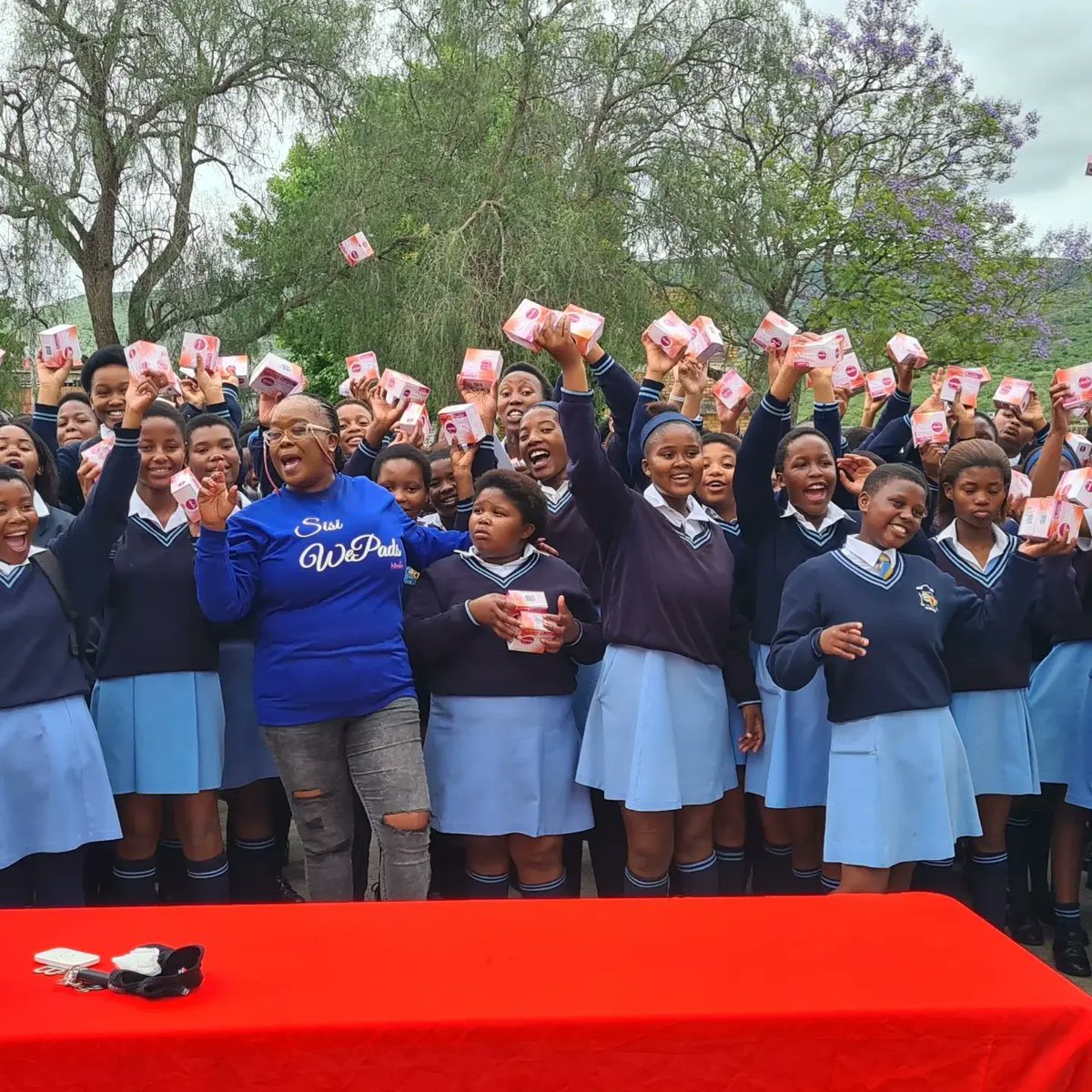 babalwambuku's tweet photo. We woke up and showed up!
Another day, another partnership ๐
500 Sanitary Towels donation to Thubalethu High School in Fort Beaufort
#NtombamSanitaryTowels
#KeepingAGirlChildInSchool
#EmbracingWomanhood
#NtombamSanitaryTowels
#ECBrand
#Vodacom
#FurtherTogether https://t.co/6Va7aOyuzH