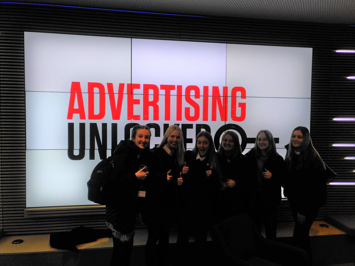iprospectuk's tweet photo. We welcomed @DidcotSixthForm &amp; @prin_UTCMCUK students to give them a taste of the exciting world of advertising as part of the @The_IPA's #AdvertisingUnlocked event today.
The team shared their diverse backgrounds, advice on getting into the industry and building early careers. https://t.co/AK2Ro734W8