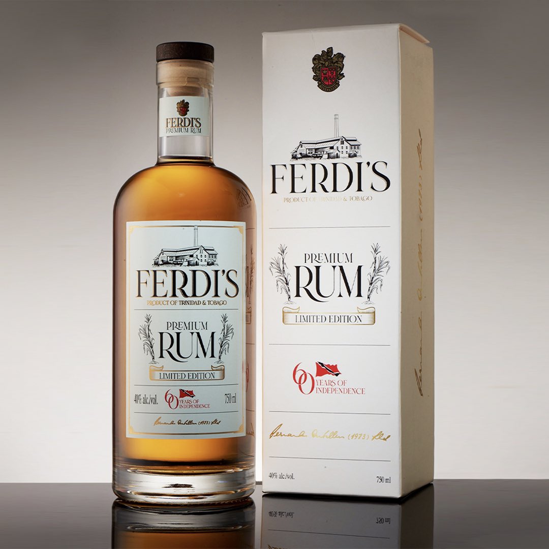 nick_huggins_'s tweet image. 🥃One of my dream jobs has always been to design the Branding and Packaging for a Rum. I finally got that opportunity this year, and this here is the result.

🇹🇹Ferdi’s is a much older brand that was brought back as a limited edition for T&amp;amp;T’s 60th Independence by Fernandes.