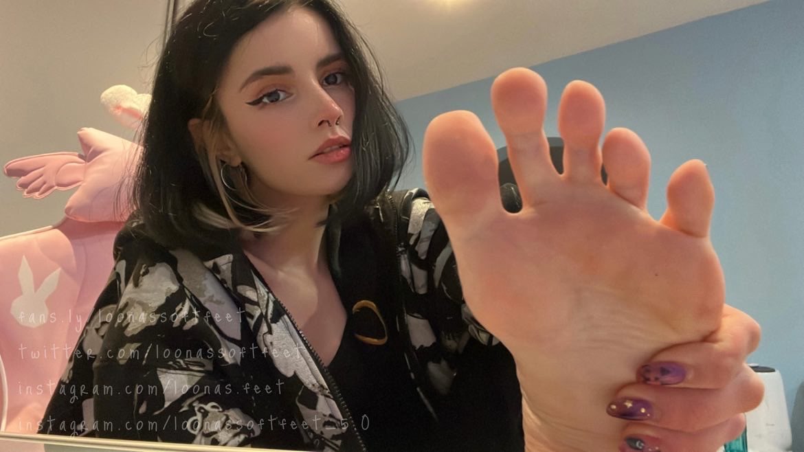 Фут блогерши. Sassygerardd Жасмин. Loonassoftfeet слив.