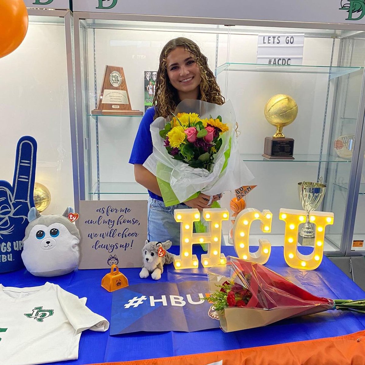 DKSCWeir0607_RL's tweet photo. CONGRATULATIONS @graceread2023 on signing to @HCUWSoccer! We are so PROUD!! #dksclub #dksccollege #dkscstrong #collegebound #hcu https://t.co/O8AZf3JaNv