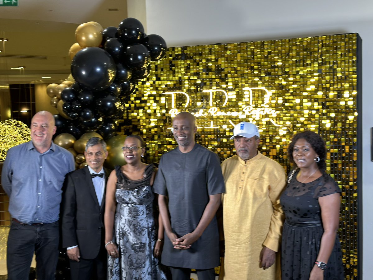 PreciousAkanonu's tweet photo. Our distinguished senior management at the 2022 UNDP Retreat Awards Night 💯💯 @UNDPNigeria
#Refired #Refreshed https://t.co/InUE97NpI4