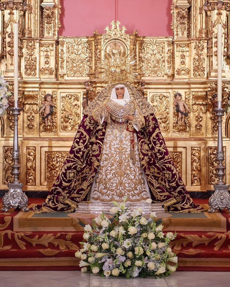enclavecofrade's tweet photo. 🟣 ESPERANZA DE TRIANA | Imágenes de la Esperanza de Triana en la capilla de los Marineros

#semanasanta  #semanasantasevilla #Incienso #enclavecofrade  #esperanzadetriana https://t.co/6dcnUxsoa3