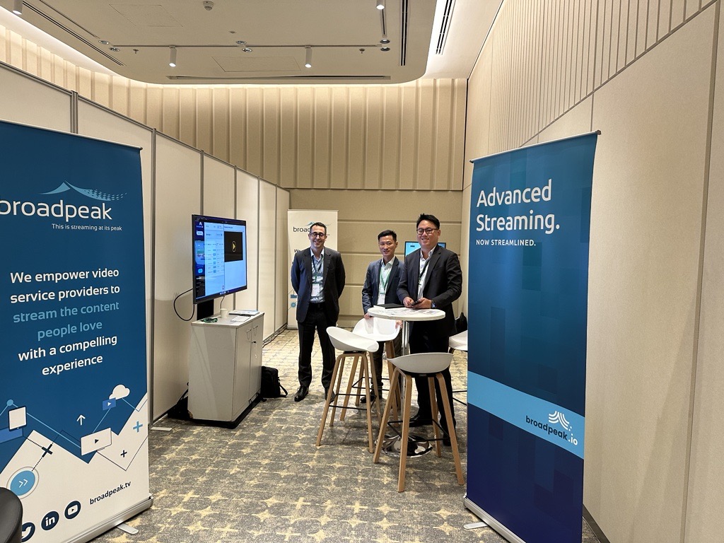 broadpeak's tweet photo. 😅Phew! What a busy week we're having! Thanks to everyone that's helping to make this week a great one 🙌  @Connects_Africa @africatechfest @NexTVBrasil 

#CapeTown #saopaulo #Bangkok #AfricaTechFestival  #SouthAfrica #Brazil #Androidsummit https://t.co/wQR0E88YGm