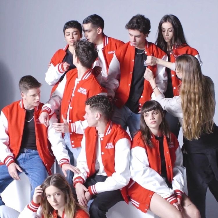 elitearchivees's tweet image. 