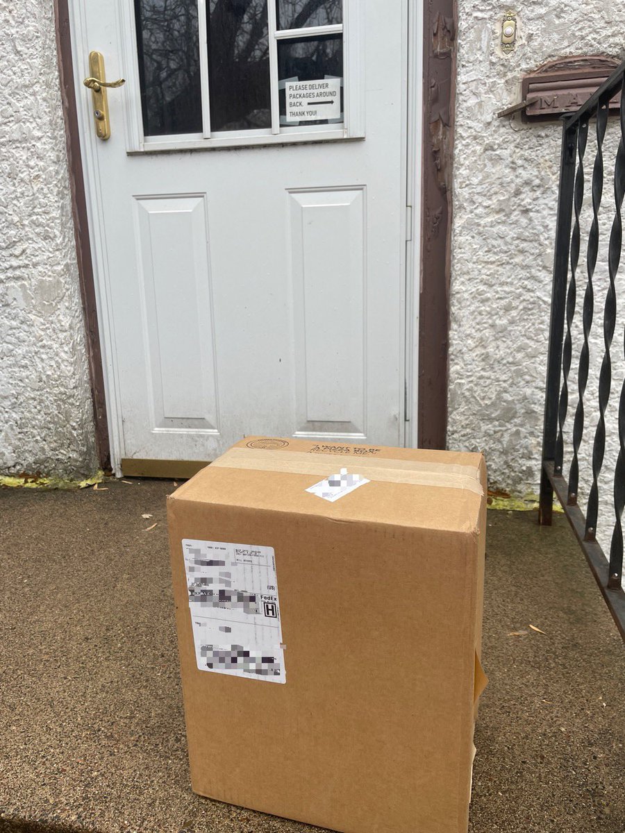 rationalMN's tweet photo. Over 2-1/2 years of incompetent, illiterate @FedEx drivers and they still can’t read signs or follow simple Delivery Manager instructions. @FedExHelp tries (they truly do) but is clearly ineffective. It’s time for companies to #FireFedEx. https://t.co/dw3LZSxG5F
