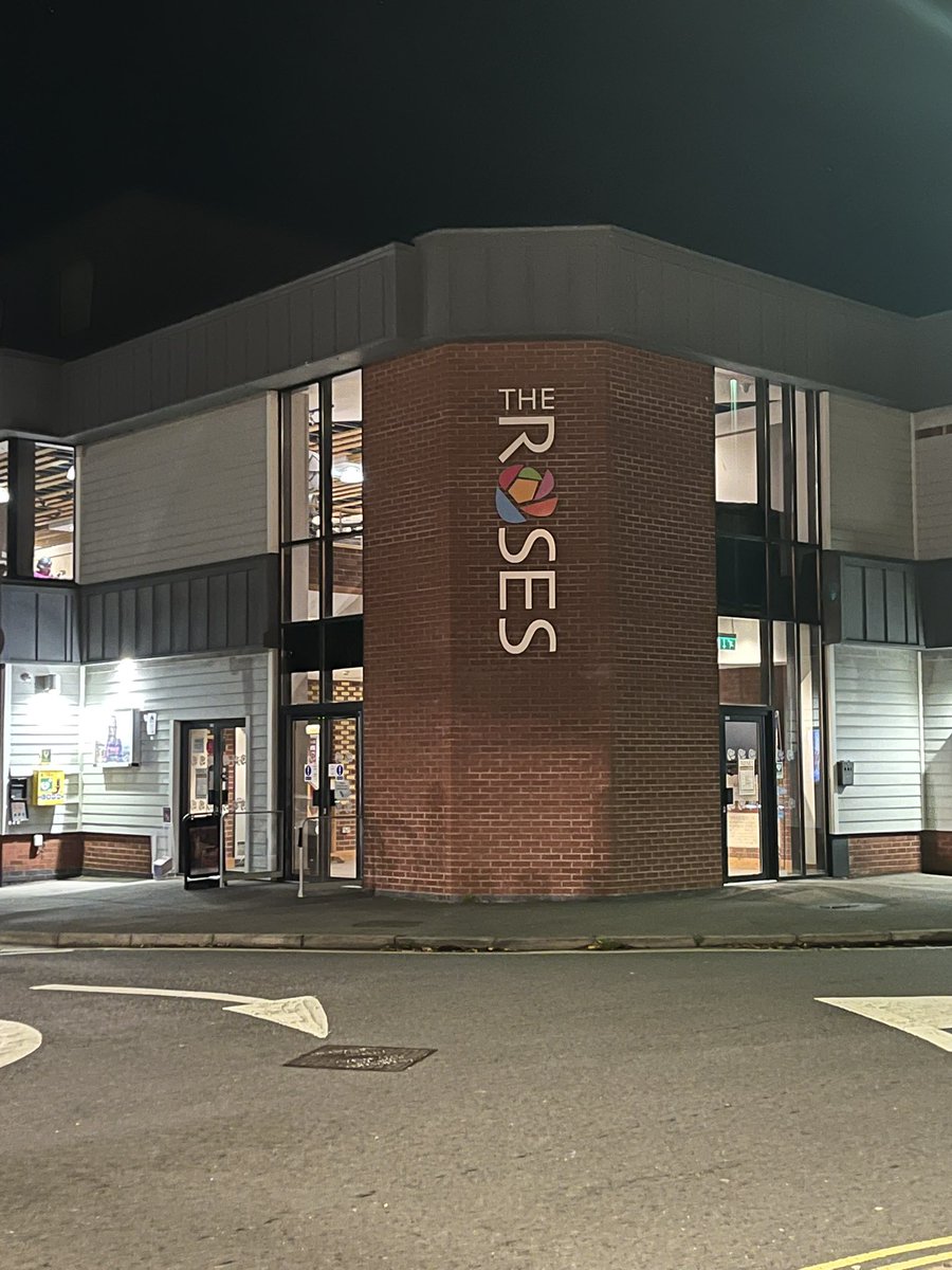NewentEnglish's tweet photo. Proud to be at the @RosesTheatre supporting @NewentDrama this evening. It’s fantastic to see students engaging with Shakespeare on stage. #shakespeareschoolsfestival #hamlet https://t.co/jJUsUQF16W