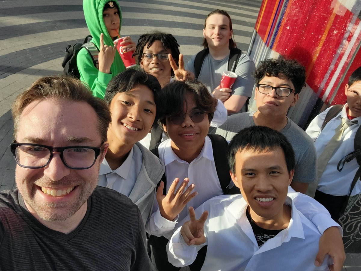 OPS_NWChoirs's tweet photo. Lots of things happening in the NW Choir world this fall! Choir students marched in the Homecoming Parade, Bass Chorus travelled to UNL to sing with a massed choir from around the state, and Crown Point Majestics performed and got feedback at @PeruState! https://t.co/6I4uNuEBaE