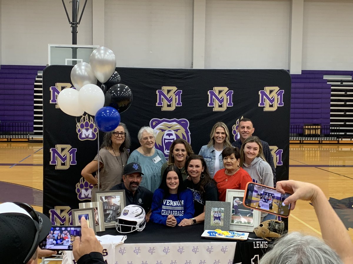 Montgomery HS Softball tweet media