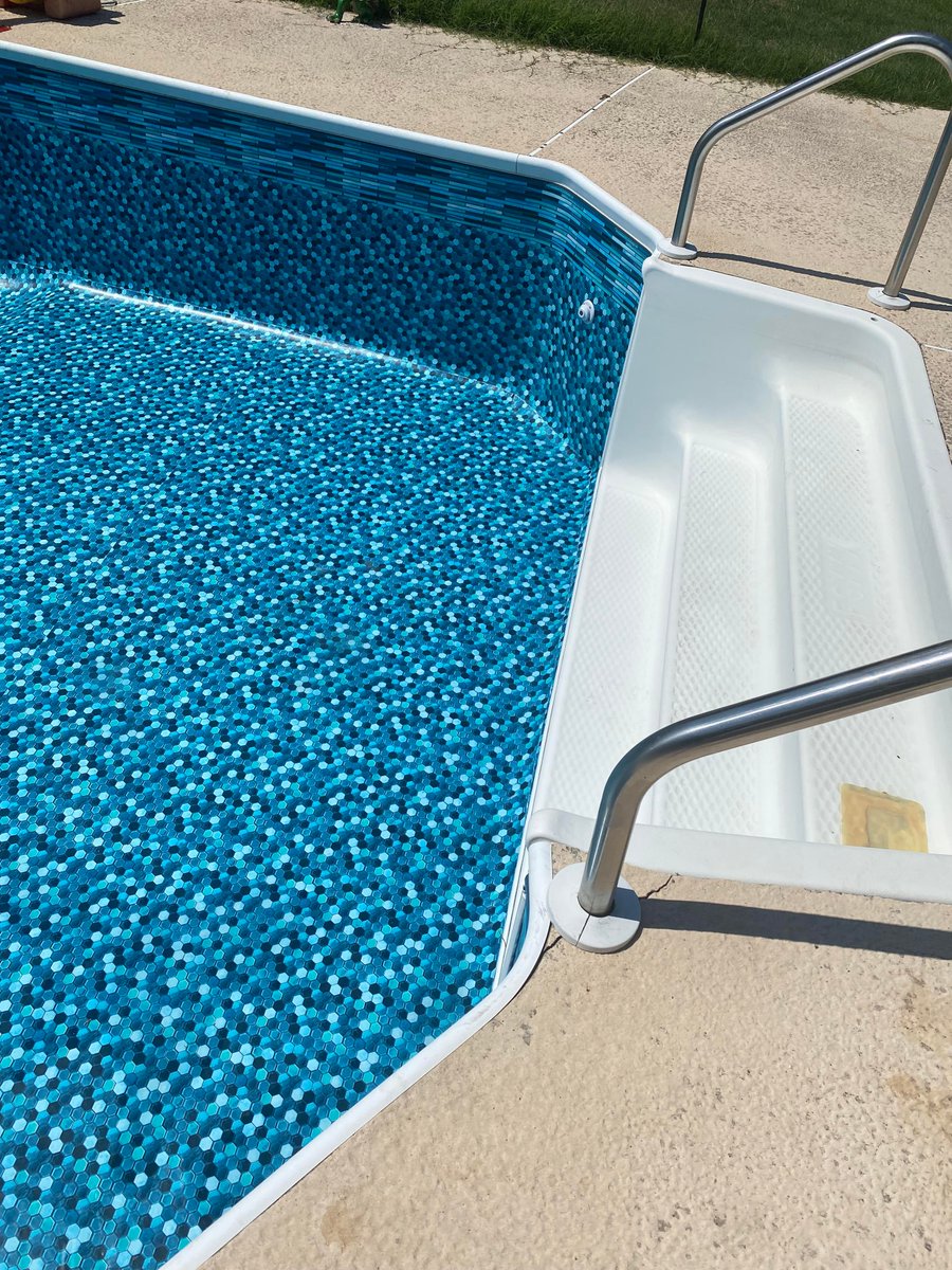 TaraPoolLife's tweet photo. A pretty Enchanted install from Daddy Shark Pools! Isn't the color of Enchanted beautiful?! 🤩 Great job guys! 

#enchanted #tarapools https://t.co/5Ft83pLFWG