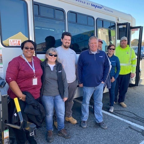 SharpAutogas's tweet photo. Partners in environmental sustainability and in making life better for our communities, we teamed up with @Dartfirststate for their #StuffTheBus25 event to support the @FoodBankofDE Employee volunteers filled the propane autogas-powered bus with $5,000 of food donations. https://t.co/CKmQWVfxfz