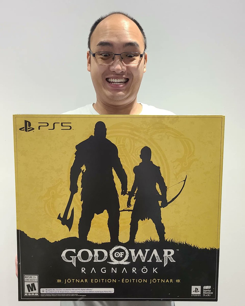CBGamesPolo's tweet photo. Merci @PlayStationCA pour ce colis 
#GodofWarRagnarok https://t.co/E5jn0j5OiT