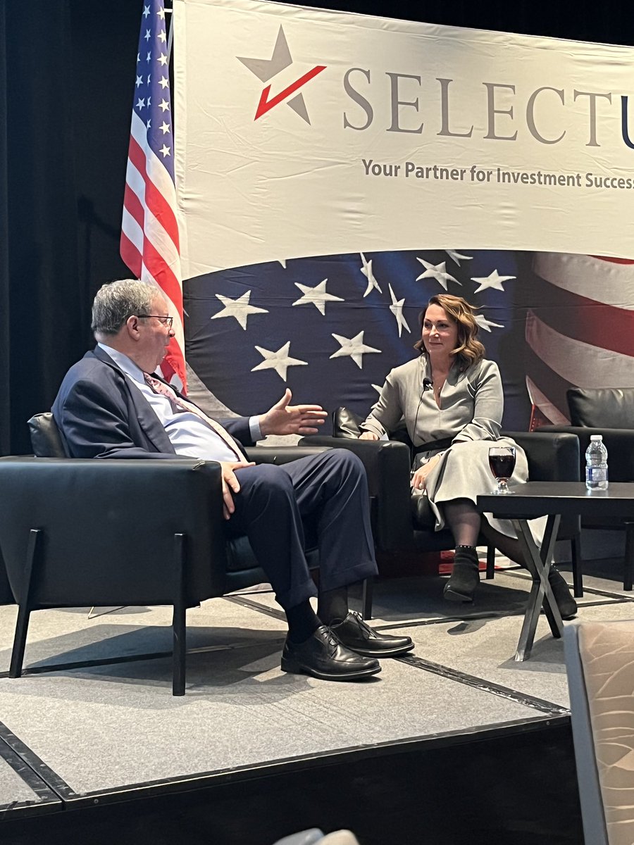 A fireside chat with David L. Cohen, U.S. Ambassador to Canada, moderated by Nicole Foster, Director of Amazon Web Services (AWS) Global AI/ML and Canada Public Policy, Amazon.
 #SelectUSA #amcham #canada #toronto