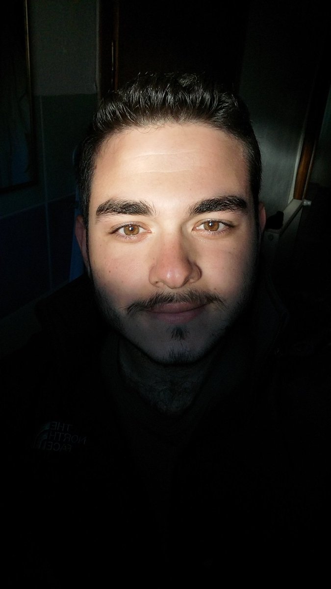 OPaltaoglu's tweet image. Ara sıra gözlerde yalan söyler.
#Kingsman