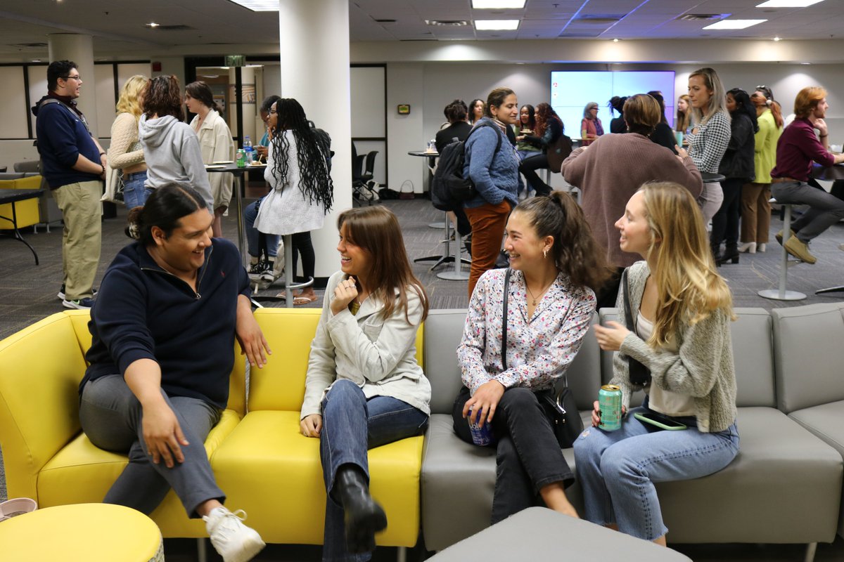 morris_masc336's tweet photo. This year my professors have invited me to multiple networking events that I've thoroughly enjoyed and have helped #MakeItReal. It's so much fun hearing from people in my field and meeting new faces!
#TwitterScavengerHunt
#MASC336 https://t.co/2TlAThVLBo