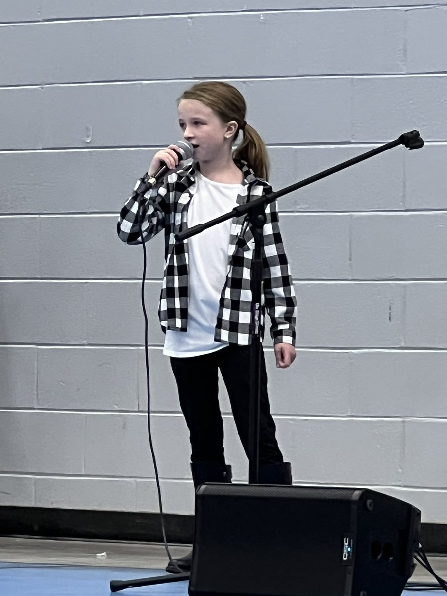 BrookhavenBulls's tweet photo. Students receive awards and display their incrediBULL talents at today’s Morning Meeting! #responsiveclassroom @BrookhavenBulls https://t.co/IqmV31DNmp
